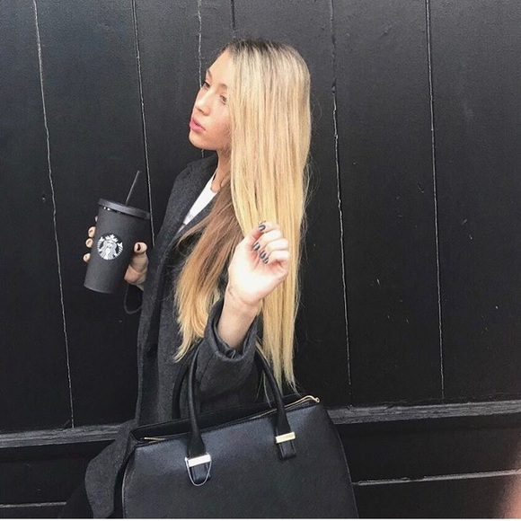 Meet your Posher, Hanna - Picture 3 of 4